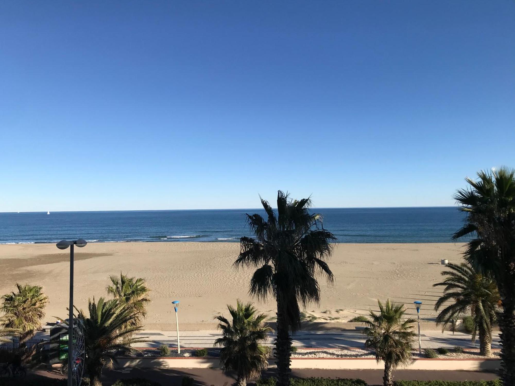 Appartement Face A La Mer - 6 A 8 Personnes - Canet En Roussillon Exterior photo